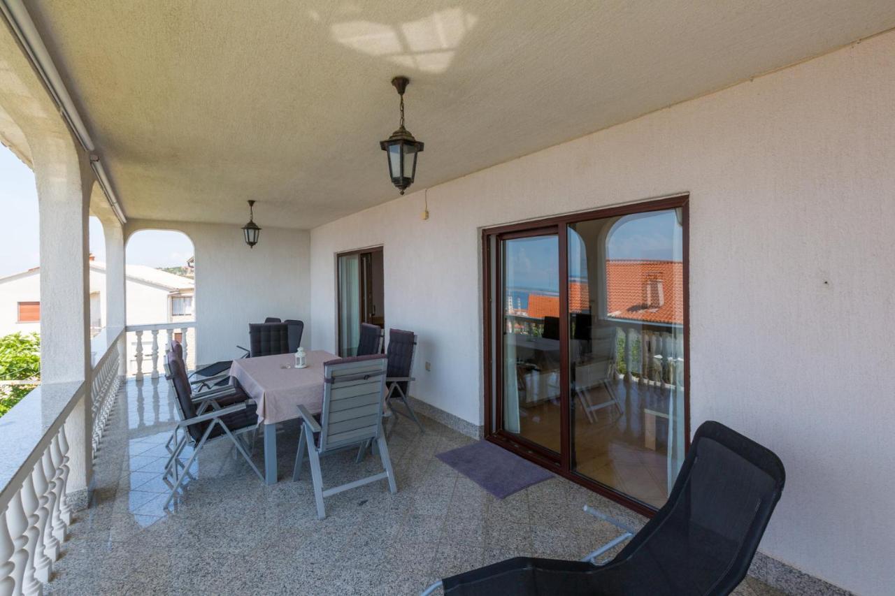 Amila Apartamento Crikvenica Exterior foto