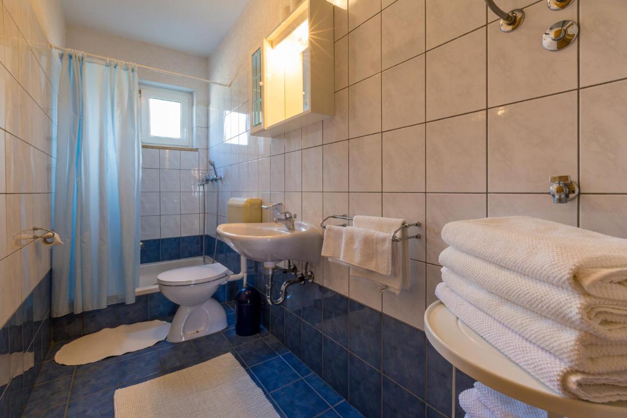Amila Apartamento Crikvenica Exterior foto