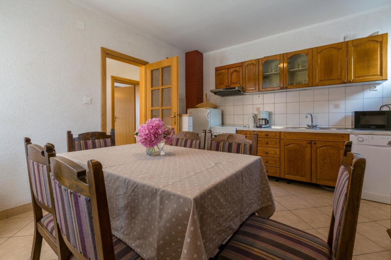 Amila Apartamento Crikvenica Exterior foto
