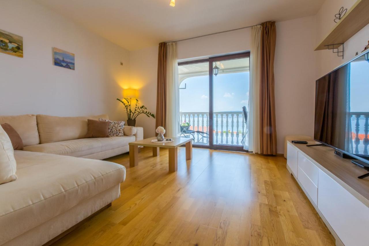 Amila Apartamento Crikvenica Exterior foto