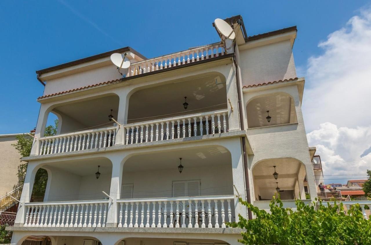 Amila Apartamento Crikvenica Quarto foto